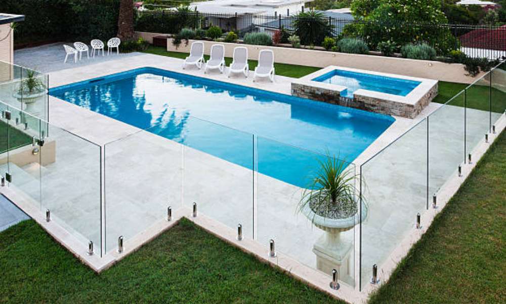 How to Install Glass Pool Fence